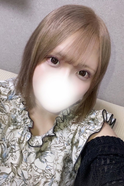 じゅり【咥えて悶える淫乱娘】