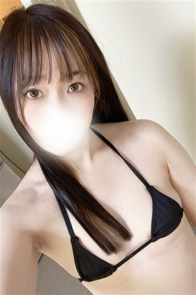 新人☆愛華(あいか)