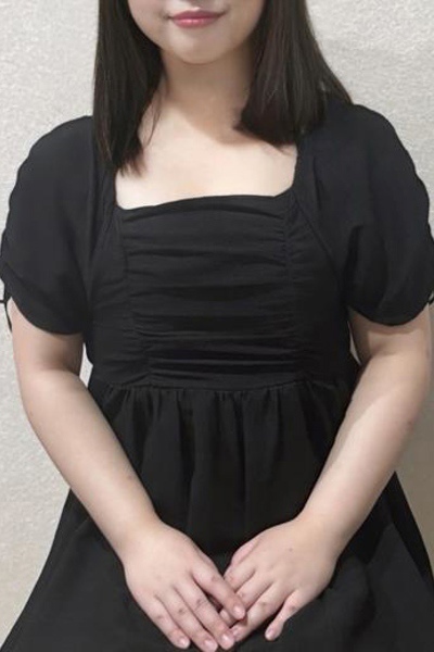 炢