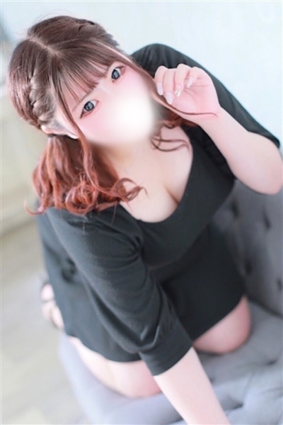 肳