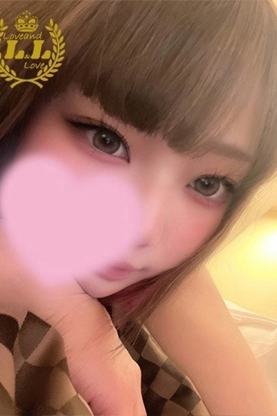 炢