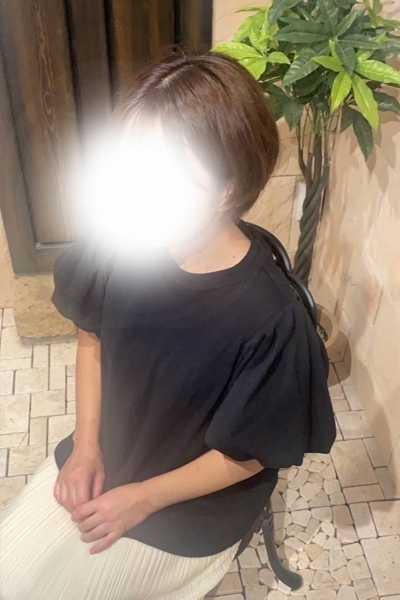 ق̂