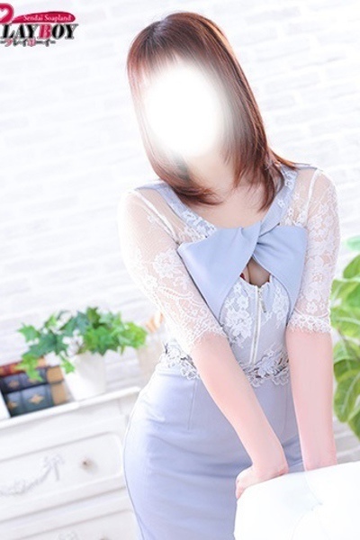 炢