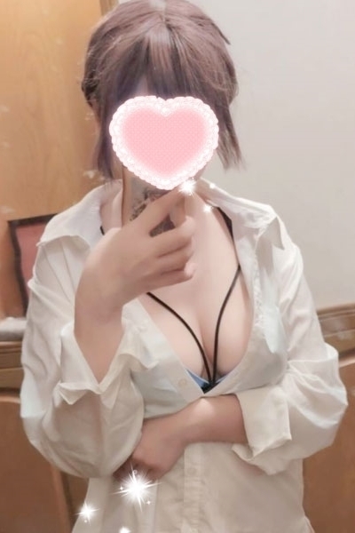 肷
