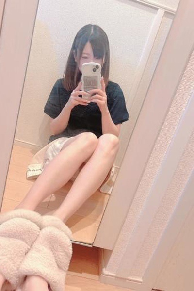 ˂