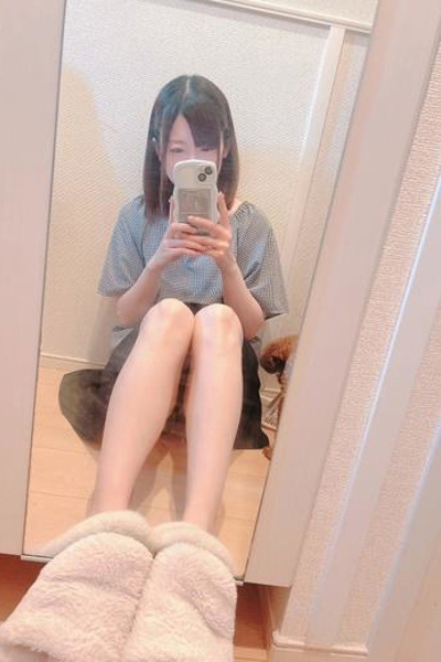 ˂