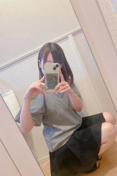 ˂
