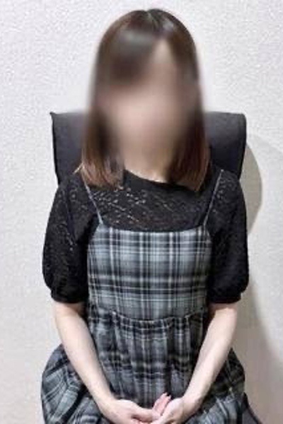 ˂